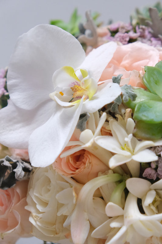 Bouquet estilo circular de flores frescas