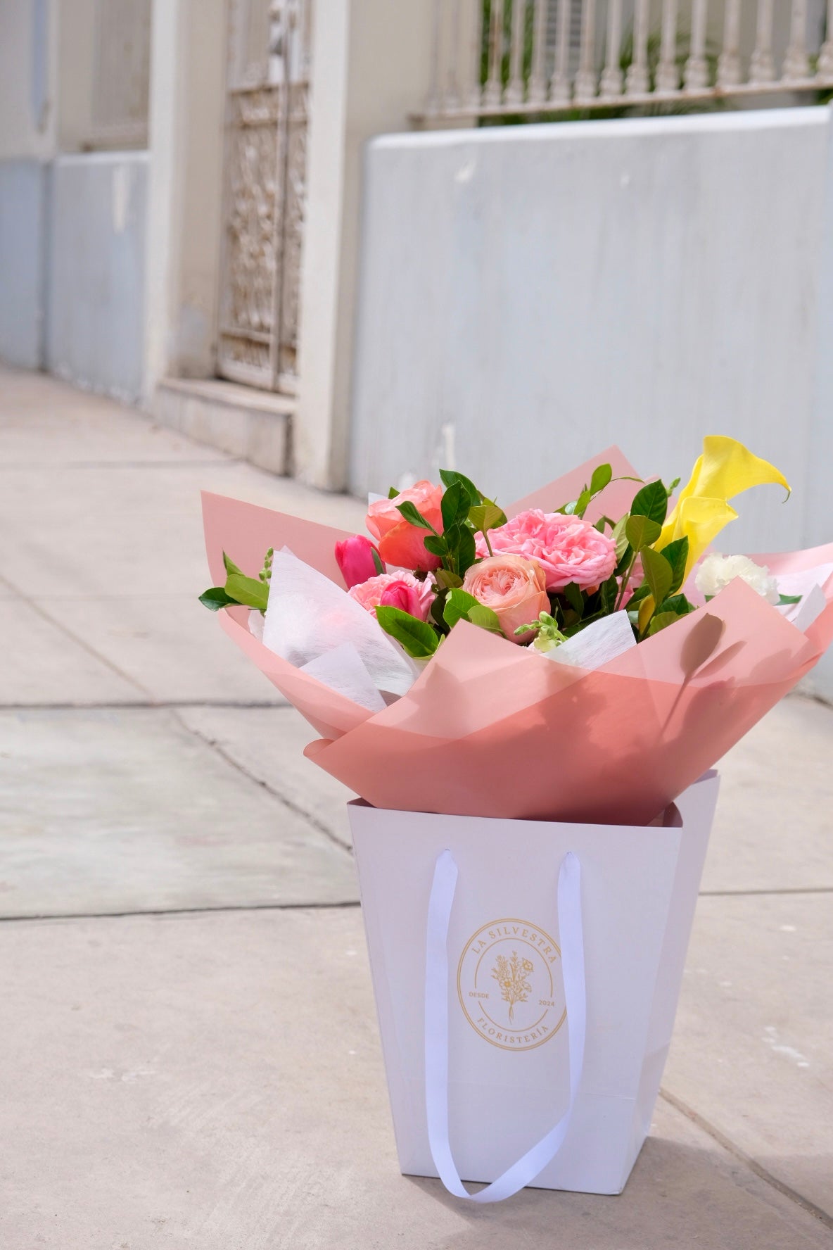 Ramo Rose